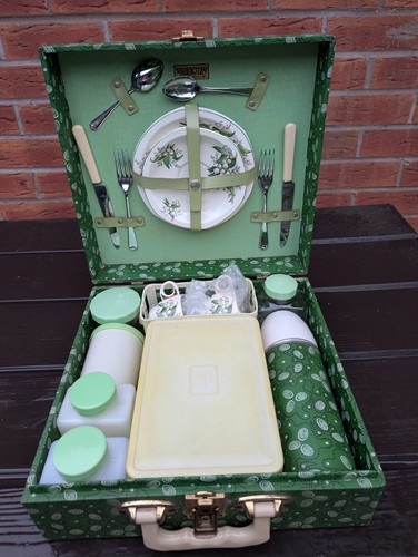 Gorgeous vintage picnic - gorgeous, |