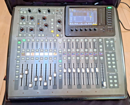 Behringer x32 compact - behringer,