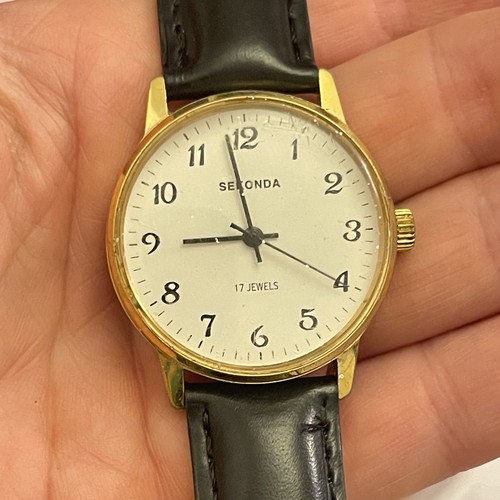 Vintage sekonda poljot wrist - vintage,