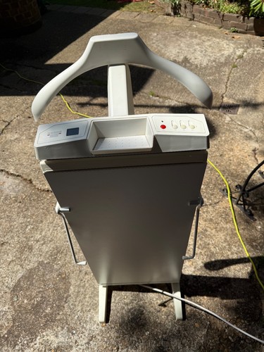Corby 7700 trouser press with