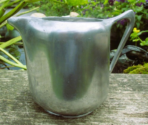 Milk jug picquot - milk,