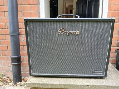 Bugera 2x12 empty guitar - bugera,