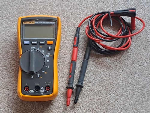 Fluke 115 true rms handheld - true,
