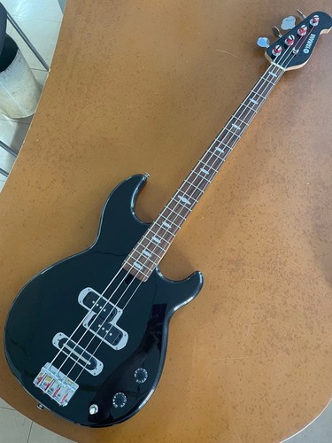 Yamaha electric bass - bass, bb414