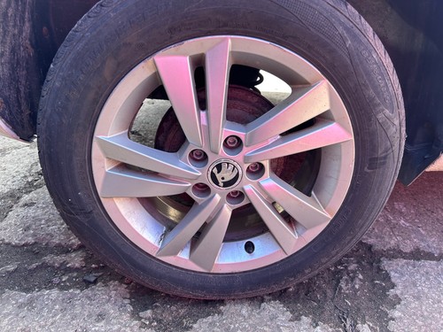 Skoda fabia alloy - skoda, 15"