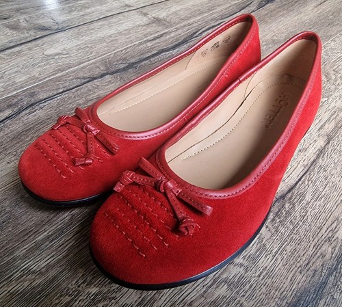 Womens hotter comfort - comfort, concept