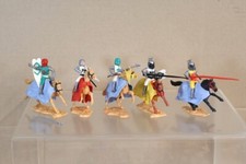 TIMPO SWOPPETS 5 x MOUNTED CRUSADER KNIGHTS ATTACKING 4om