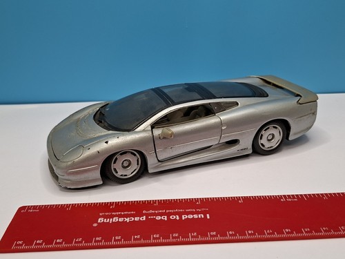 Vintage maisto 1990s jaguar - maisto,