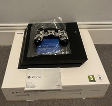 Sony PlayStation 4 (PS4) Console with Remote and Cables - Black Tested Working