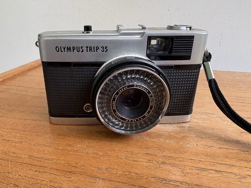 Olympus trip 1981 black - olympus,