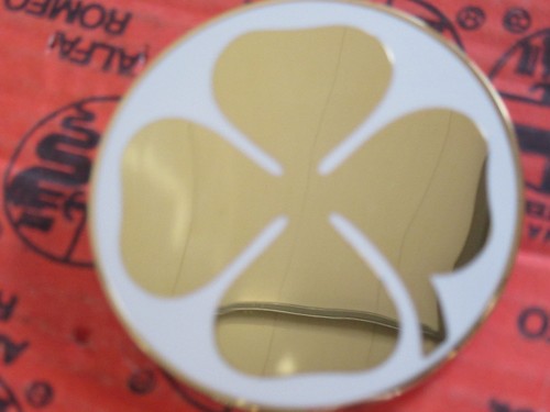 Alfa romeo bertone emblem - gt,