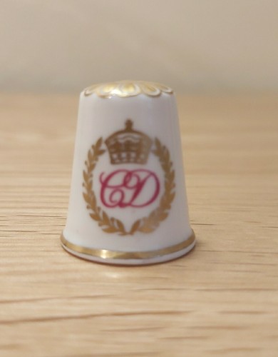 Fine bone china spode - fine, thimble