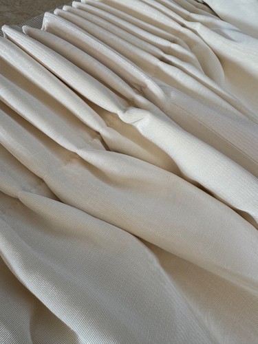 Winter white moire silk - white,
