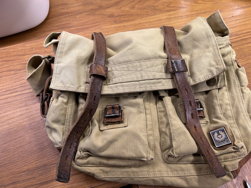Belstaff 556 legend - i, am