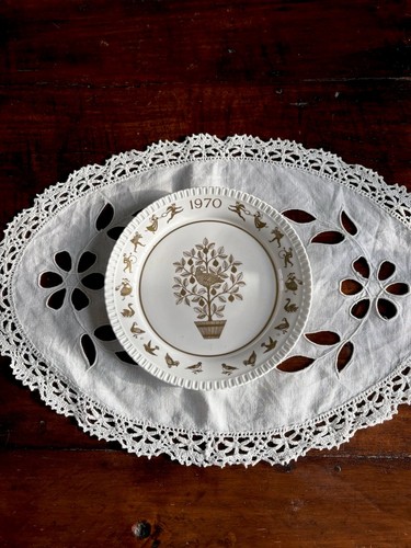 Spode christmas plate - christmas,