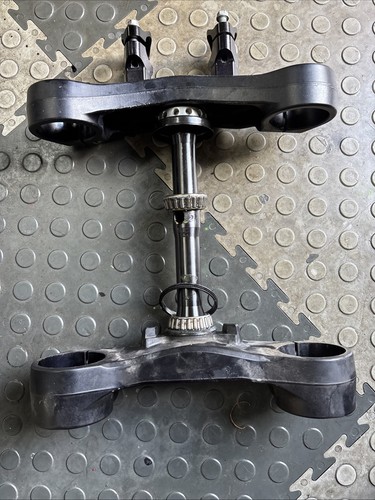 Ktm triple clamp 1190 - triple,