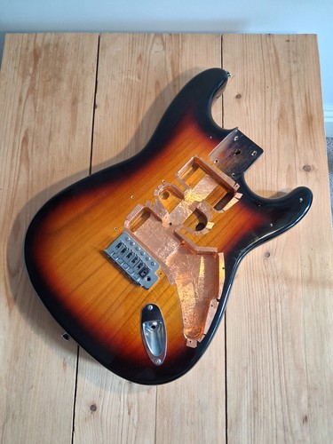 Stratocaster style body - ,