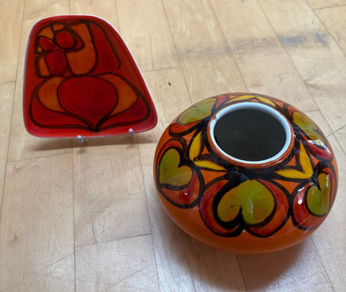 Poole pottery 2 items - -,