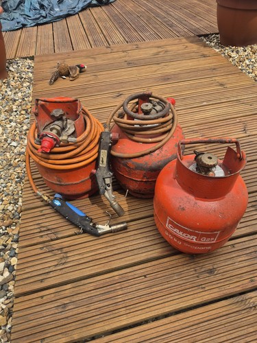 Gas bottles with - bottles, 5