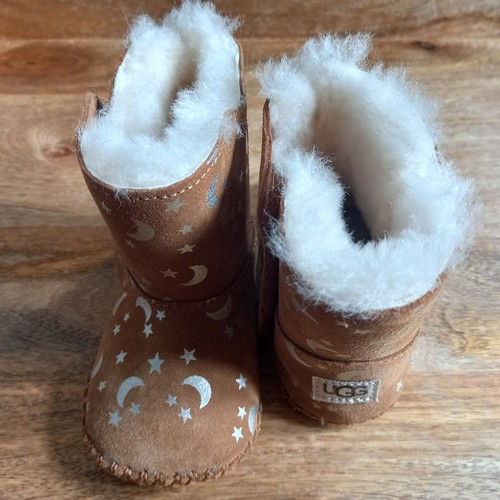 New ugg moon - new!,