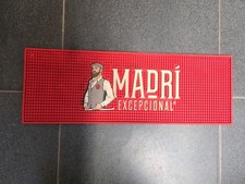 1 Madri Excepcional Rubber Bar