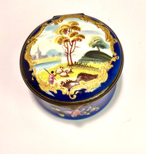 Antique Bilston enamel snuff