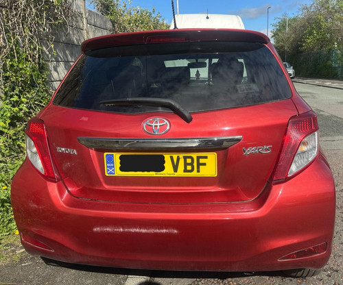 Toyota yaris 2011 3 - toyota, 1.3