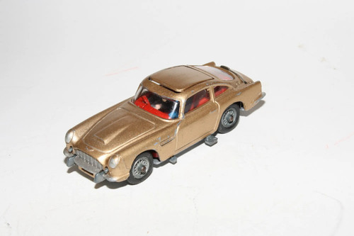 Corgi 261 james bond aston - corgi,