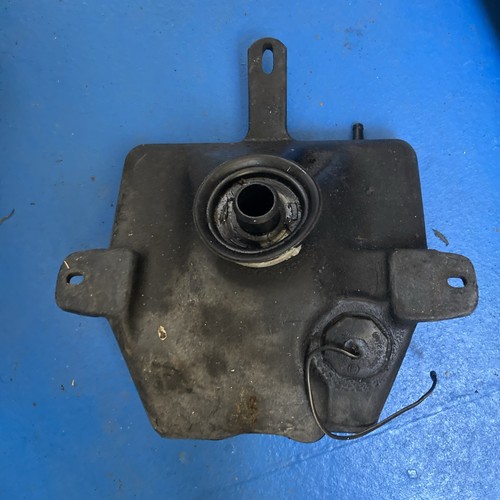 Suzuki rg250 gamma oil tank - rg250,