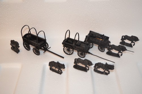 Cast iron horse drawn toy - horse-drawn,