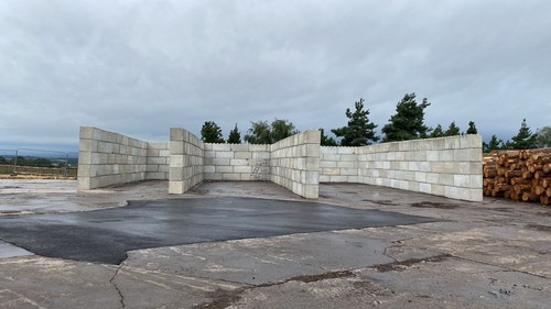 Interlocking concrete blocks - interlocking,