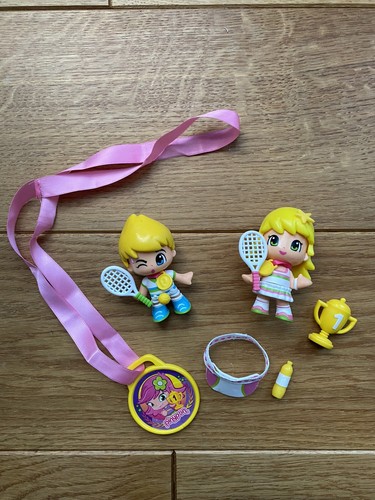 Pinypon dolls and accessories
