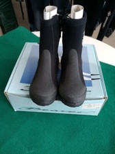 Hard soled neoprene zipped boots size 1