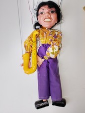 Pelham Puppets Sax player