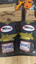 Twins Special 14oz Muay Thai