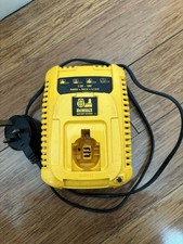 DeWalt Battery Charger DE9135