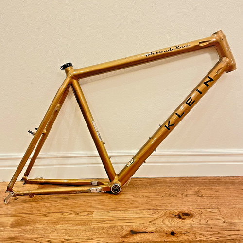Vintage klein attitude - attitude, race