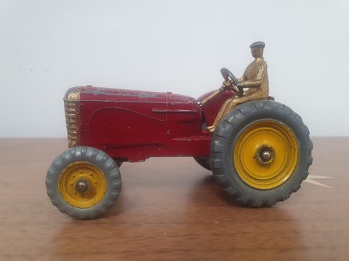 Dinky toys massey harris - dinky,