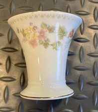Wedgwood Mirabelle Vase Bone