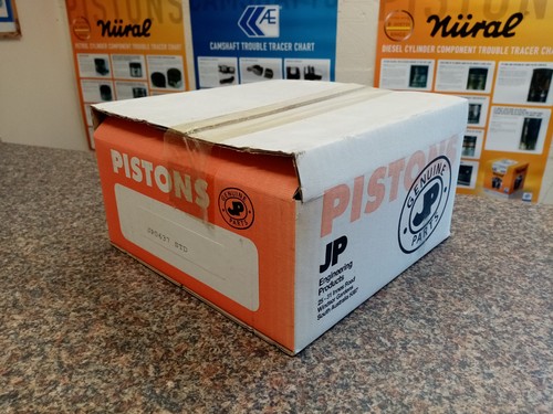 Ford 2737e piston set early - ford, set,