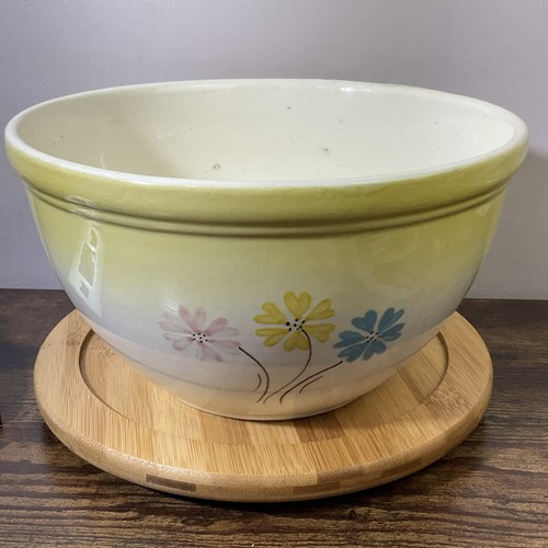 Hull vintage pottery - hull,
