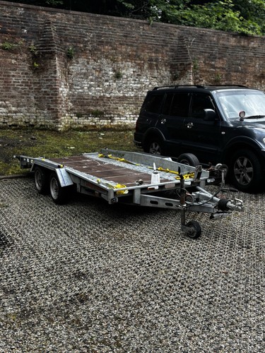 Indespension car transporter - car,