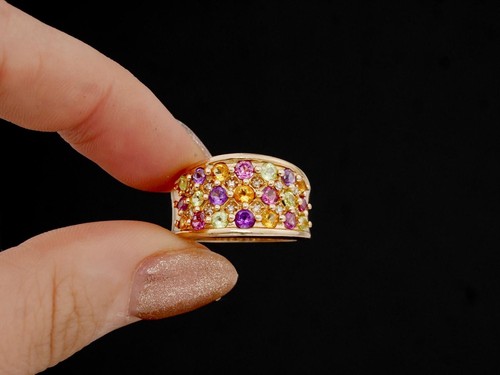 Pretty 9ct yellow gold multi - pretty,