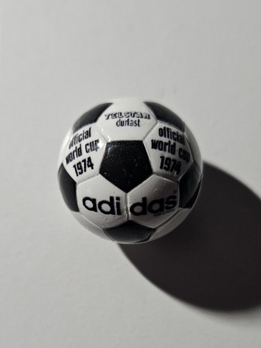 Subbuteo 22mm adidas 1974 - subbuteo,