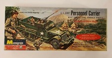 MONOGRAM U.S. ARMY PERSONNEL CARRIER M3A1 HALF TRACK MODEL KIT 1/35 PM34 - 149