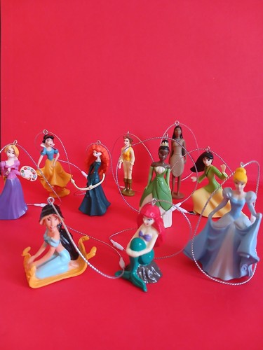 Disney princesses christmas - princesses,