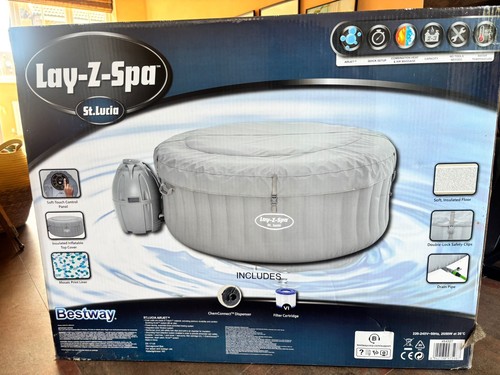 Lay spa lucia - lay-z-spa, l