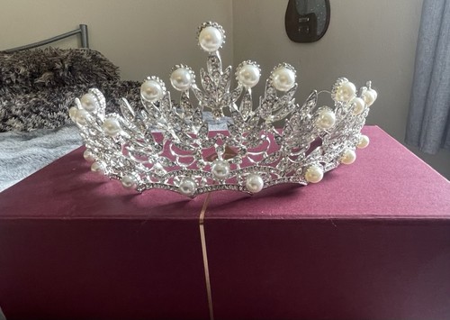 Pretty pearl crystal wedding - pretty,