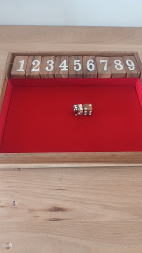 Vintage shut the box - shut, wooden