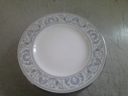 Wedgwood dolphin6 - x, 8"